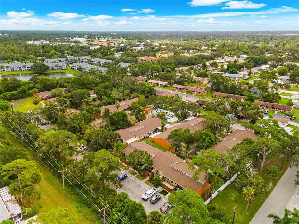 Active With Contract: $170,000 (1 beds, 1 baths, 465 Square Feet)