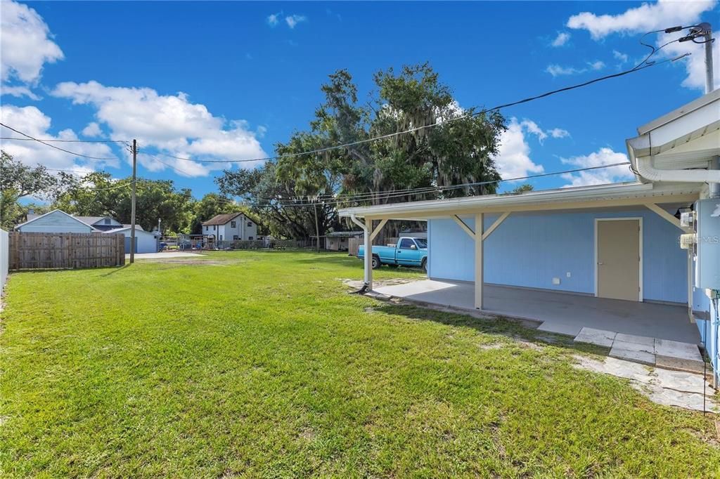 出租: $1,400 (1 贝兹, 1 浴室, 1248 平方英尺)