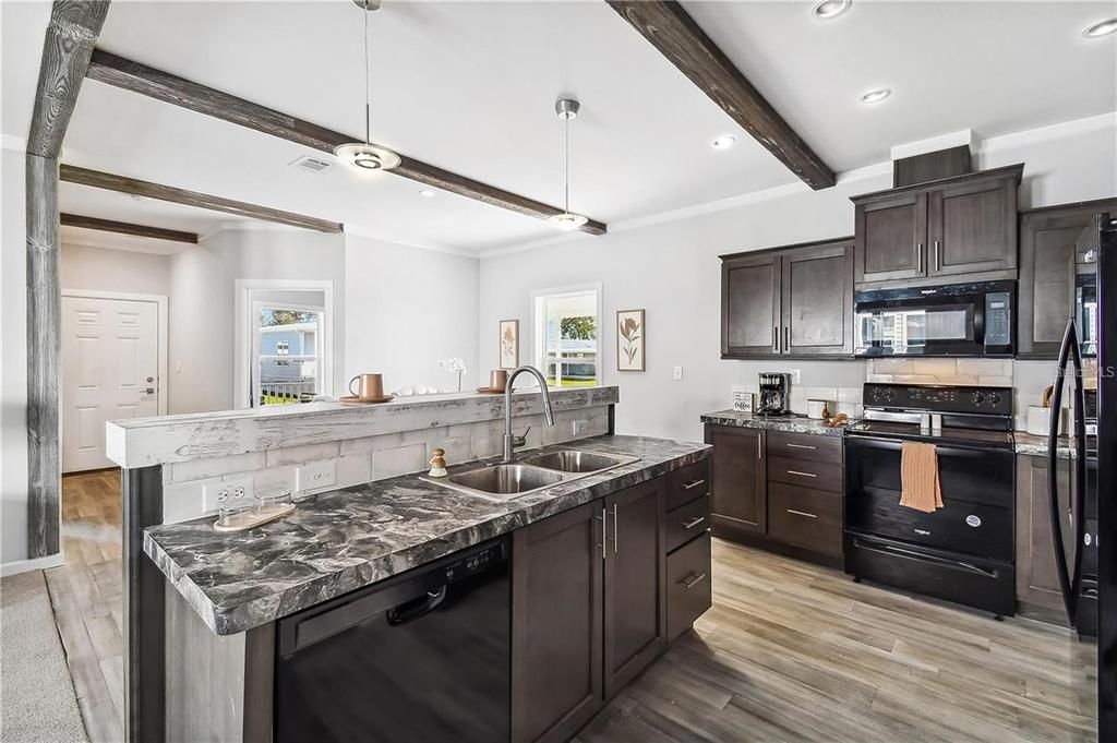 En Venta: $194,999 (2 camas, 2 baños, 1231 Pies cuadrados)