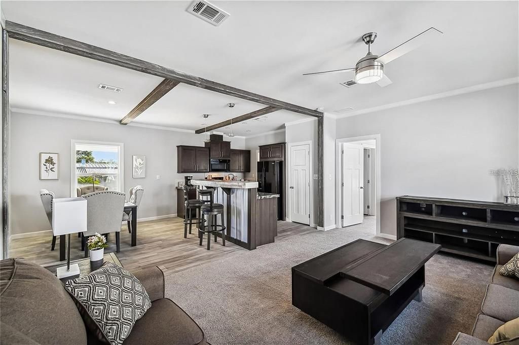 En Venta: $194,999 (2 camas, 2 baños, 1231 Pies cuadrados)