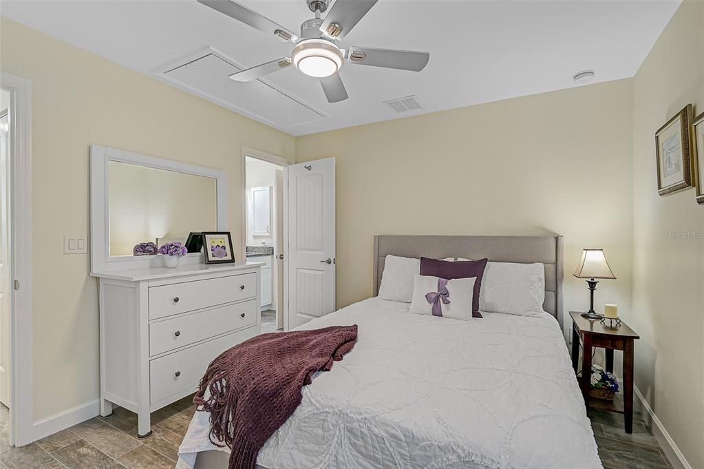 Active With Contract: $310,000 (3 beds, 2 baths, 1325 Square Feet)