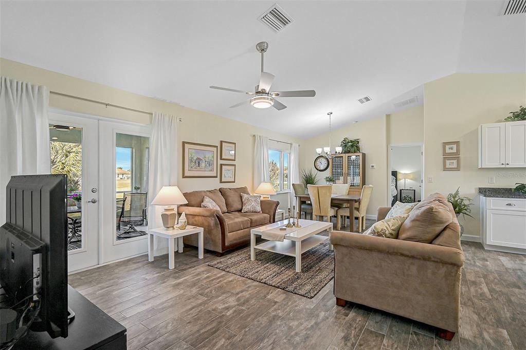 Active With Contract: $310,000 (3 beds, 2 baths, 1325 Square Feet)