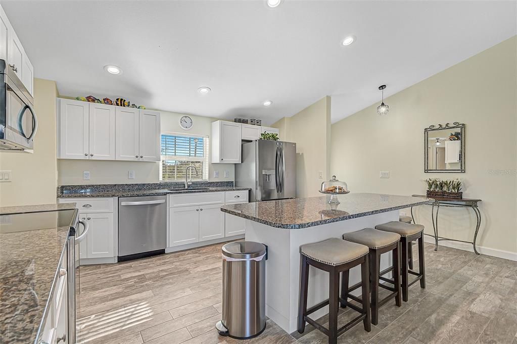 Active With Contract: $310,000 (3 beds, 2 baths, 1325 Square Feet)