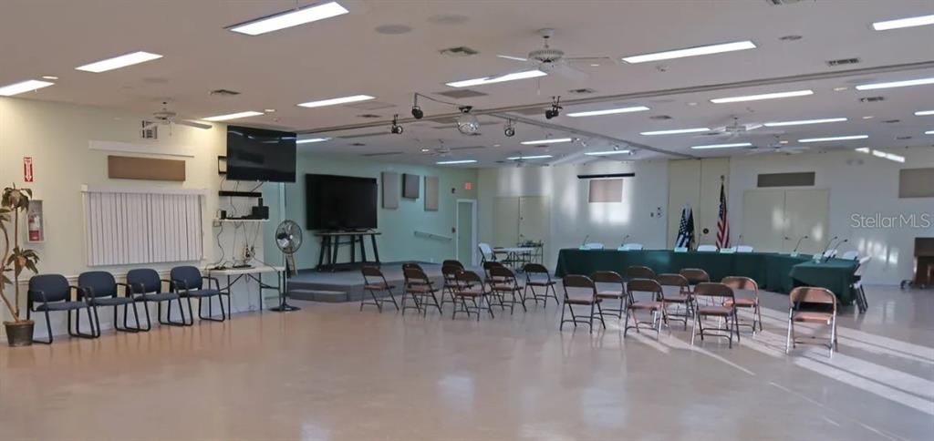 Active With Contract: $310,000 (3 beds, 2 baths, 1325 Square Feet)