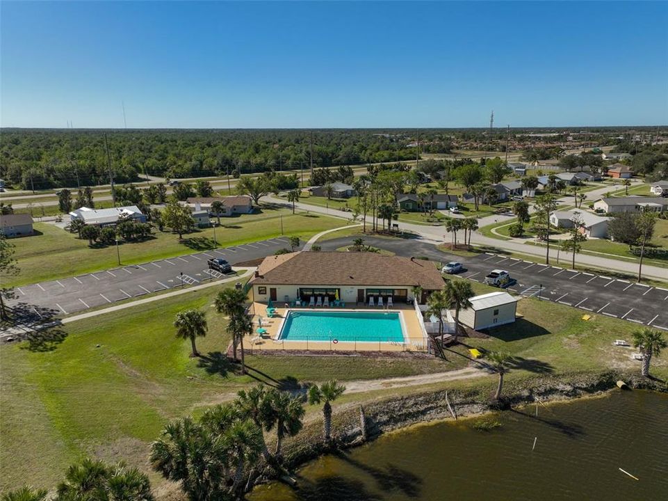 Active With Contract: $310,000 (3 beds, 2 baths, 1325 Square Feet)