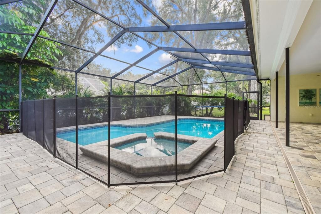 Active With Contract: $640,000 (4 beds, 2 baths, 2498 Square Feet)