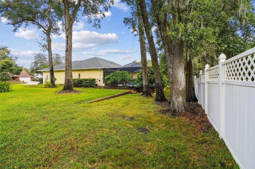 Active With Contract: $640,000 (4 beds, 2 baths, 2498 Square Feet)