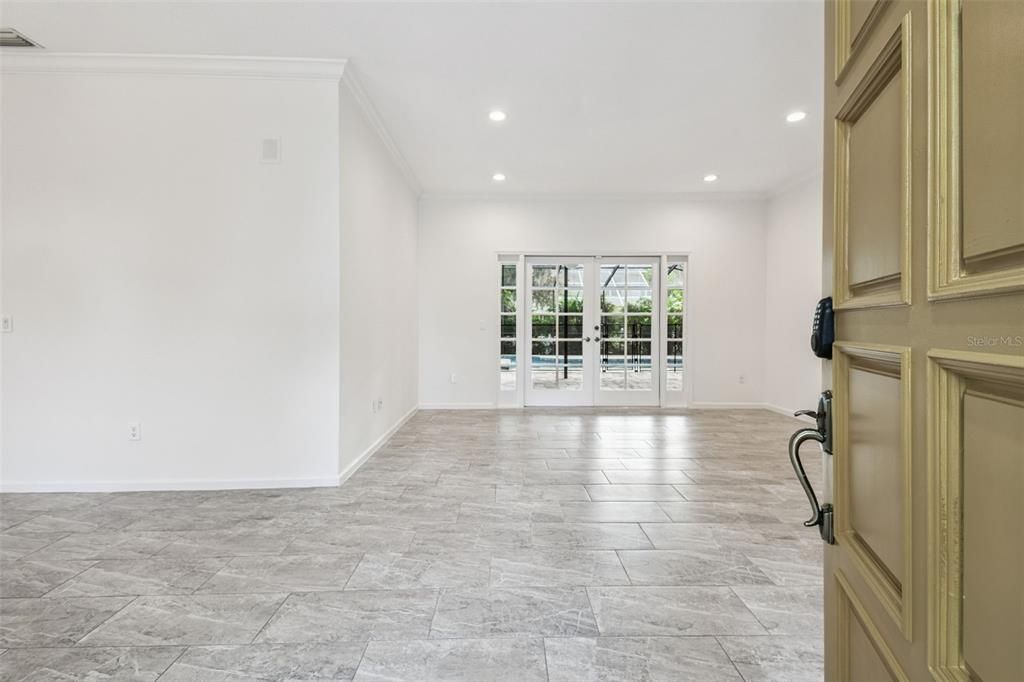 Active With Contract: $640,000 (4 beds, 2 baths, 2498 Square Feet)