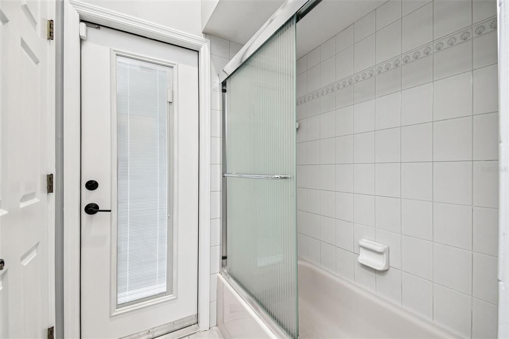 Active With Contract: $640,000 (4 beds, 2 baths, 2498 Square Feet)