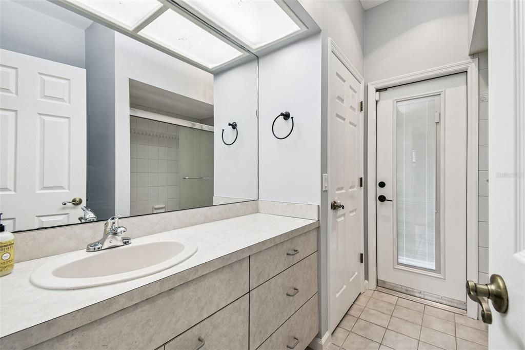 Active With Contract: $640,000 (4 beds, 2 baths, 2498 Square Feet)