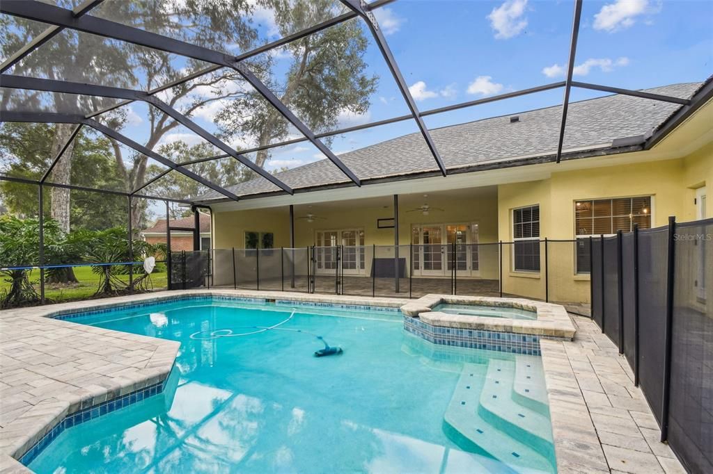 Active With Contract: $640,000 (4 beds, 2 baths, 2498 Square Feet)