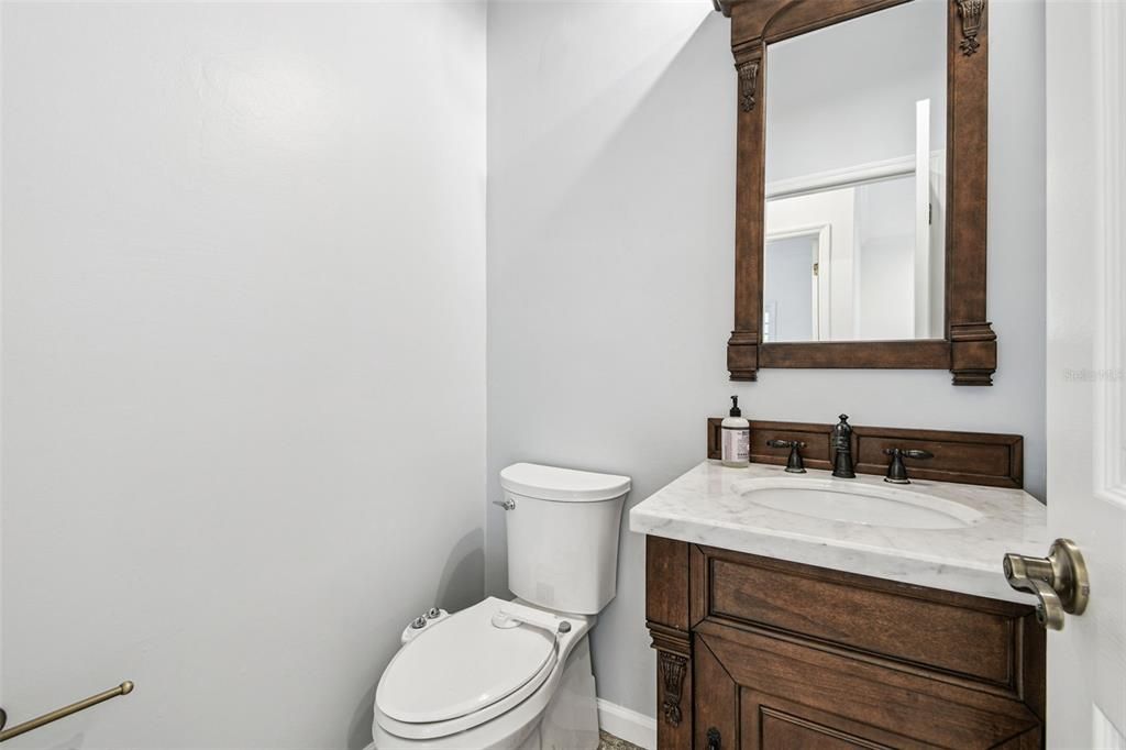 Active With Contract: $640,000 (4 beds, 2 baths, 2498 Square Feet)