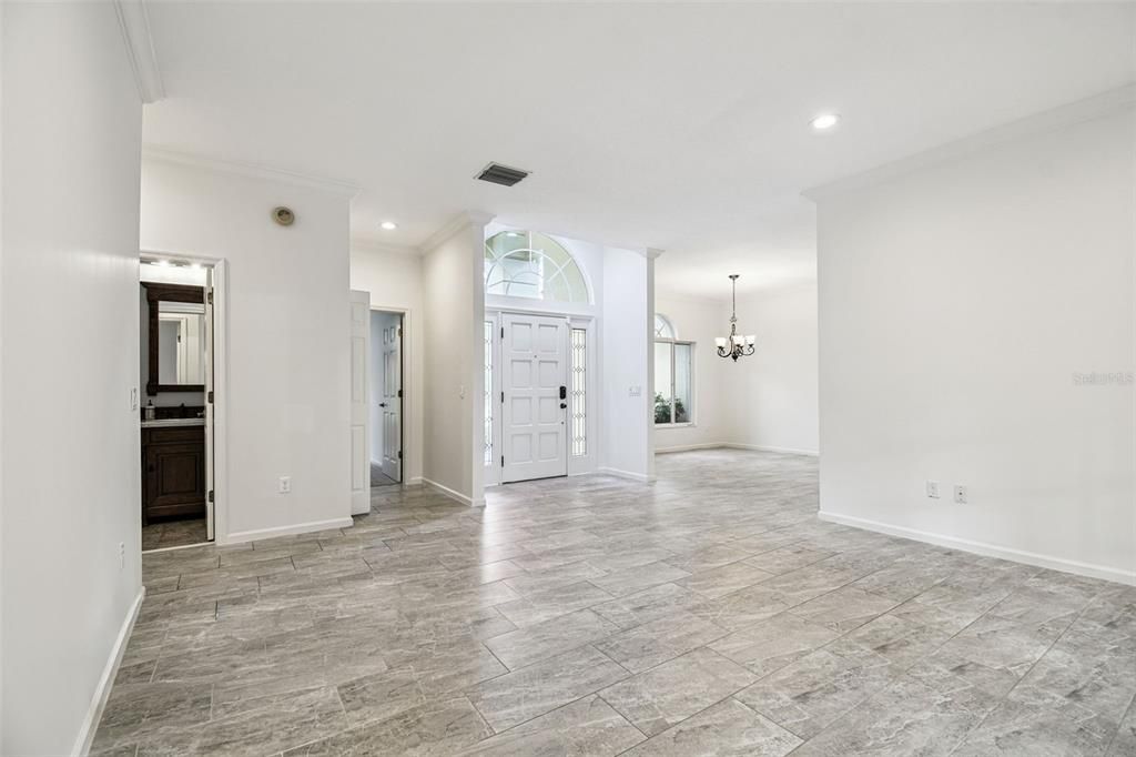 Active With Contract: $640,000 (4 beds, 2 baths, 2498 Square Feet)
