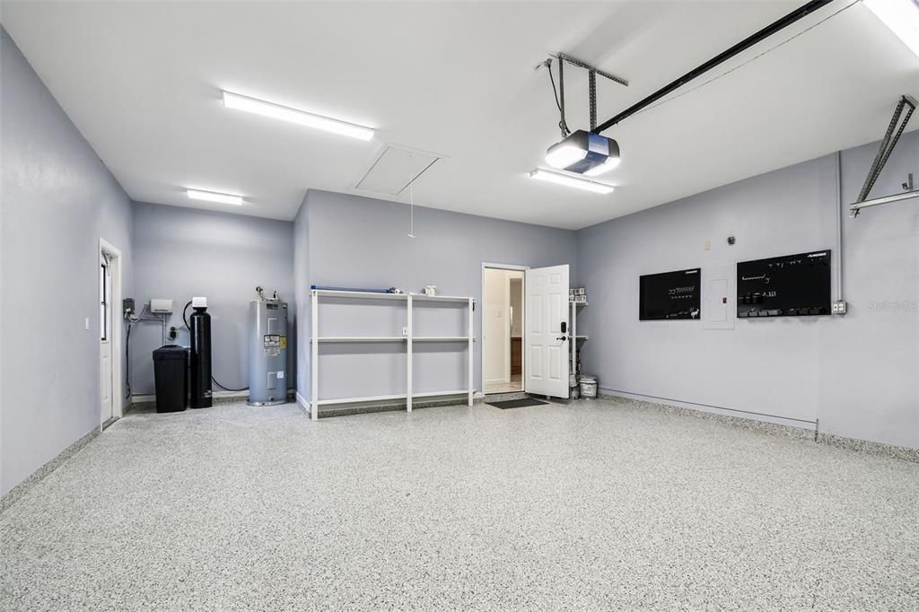 Active With Contract: $640,000 (4 beds, 2 baths, 2498 Square Feet)