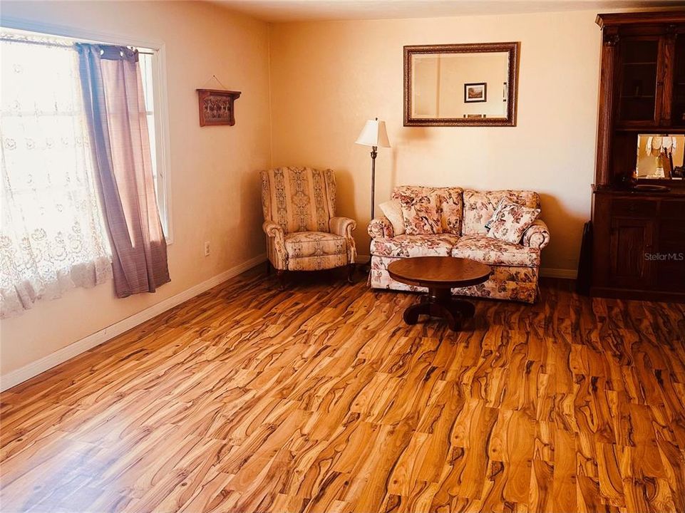 For Sale: $299,900 (3 beds, 2 baths, 1837 Square Feet)