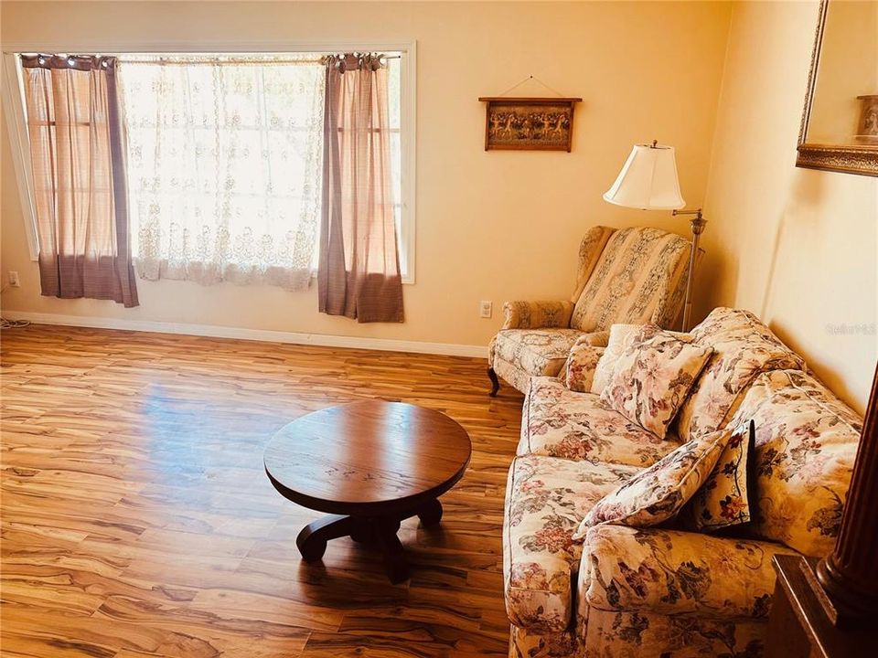 For Sale: $299,900 (3 beds, 2 baths, 1837 Square Feet)