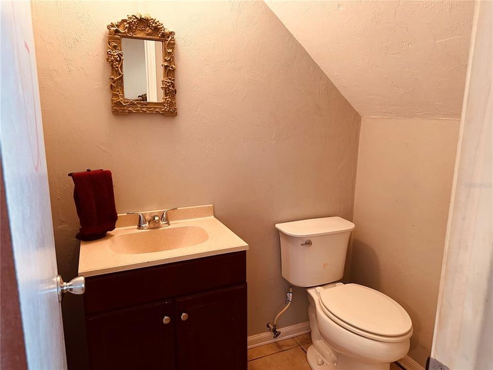 For Sale: $299,900 (3 beds, 2 baths, 1837 Square Feet)