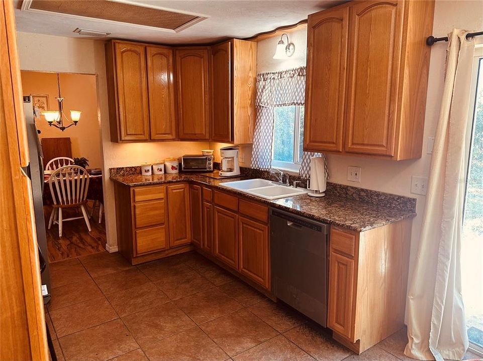For Sale: $299,900 (3 beds, 2 baths, 1837 Square Feet)