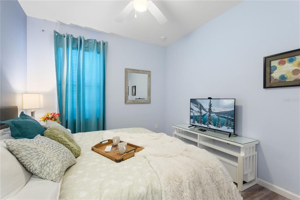 For Sale: $720,000 (10 beds, 8 baths, 4231 Square Feet)