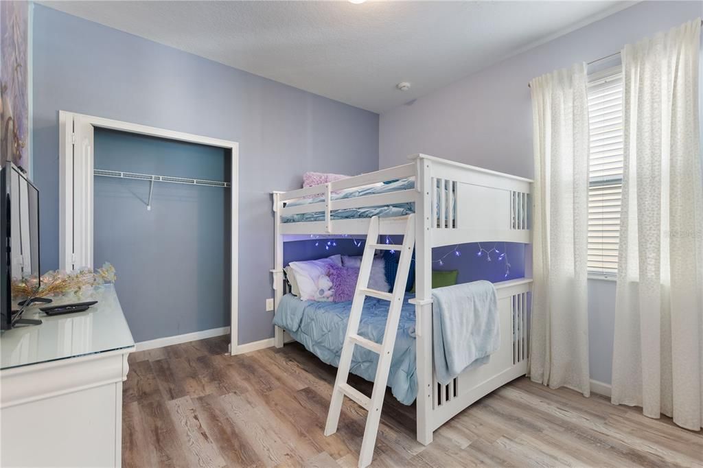 For Sale: $720,000 (10 beds, 8 baths, 4231 Square Feet)