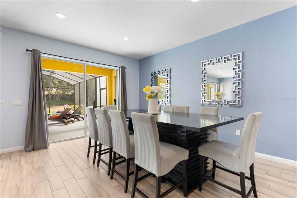 For Sale: $720,000 (10 beds, 8 baths, 4231 Square Feet)