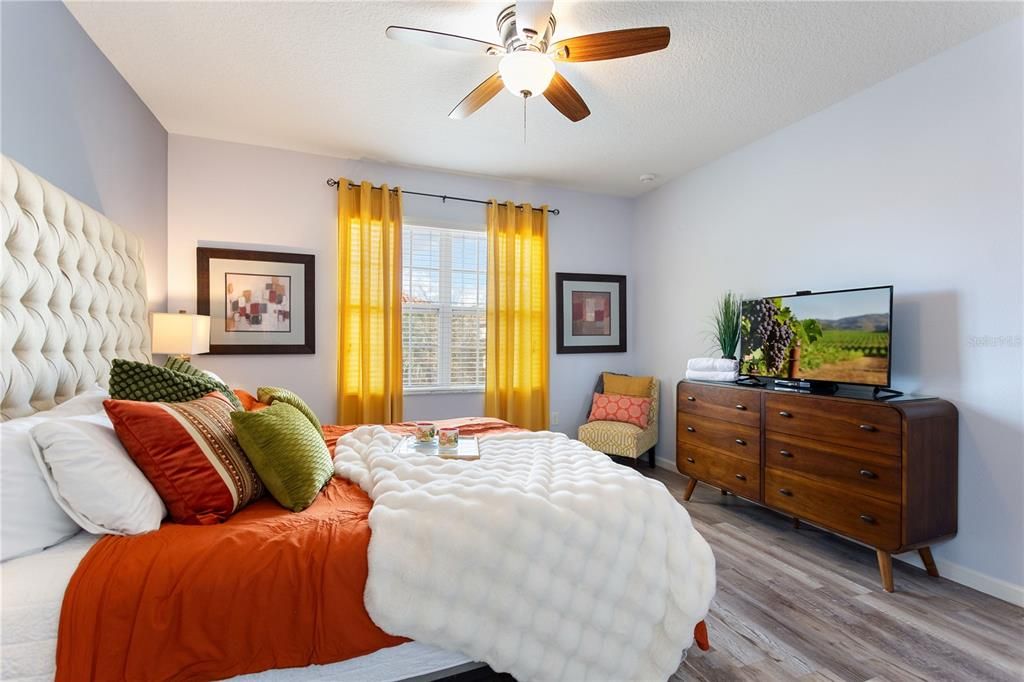 For Sale: $720,000 (10 beds, 8 baths, 4231 Square Feet)