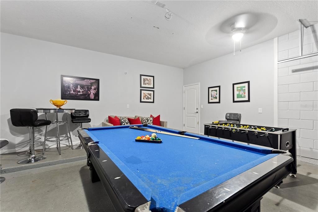 For Sale: $720,000 (10 beds, 8 baths, 4231 Square Feet)