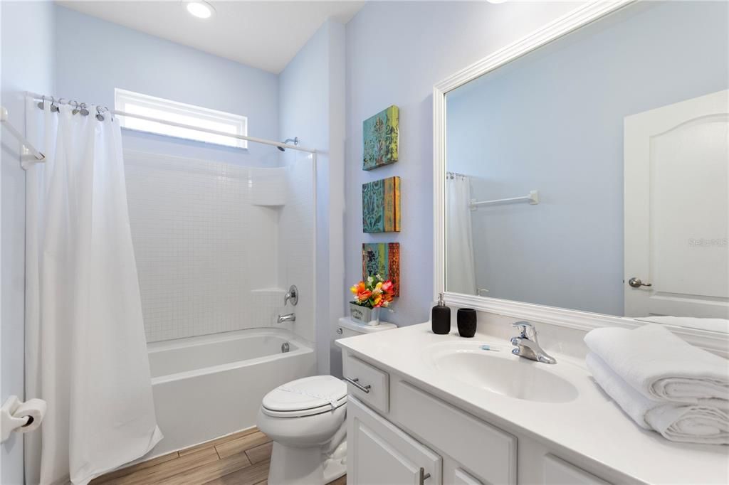 For Sale: $720,000 (10 beds, 8 baths, 4231 Square Feet)