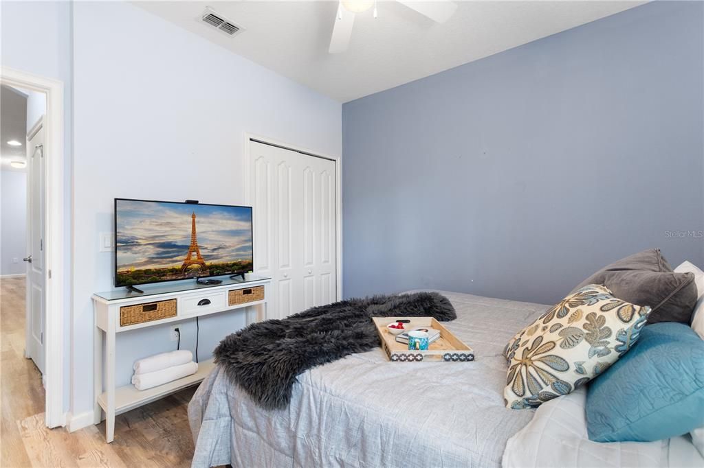 For Sale: $720,000 (10 beds, 8 baths, 4231 Square Feet)