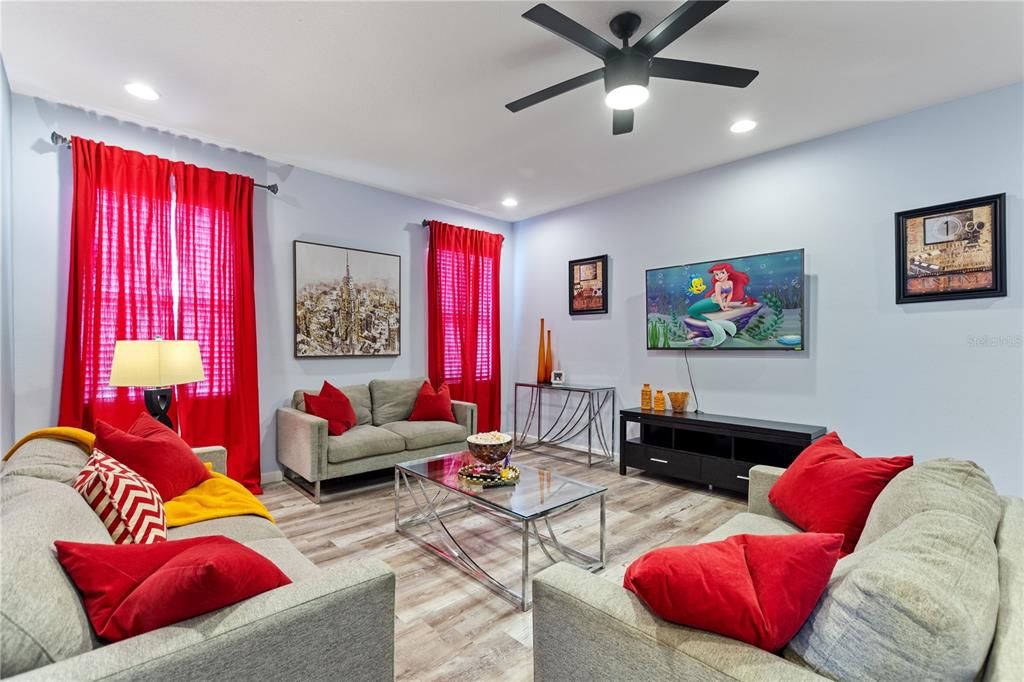 For Sale: $720,000 (10 beds, 8 baths, 4231 Square Feet)