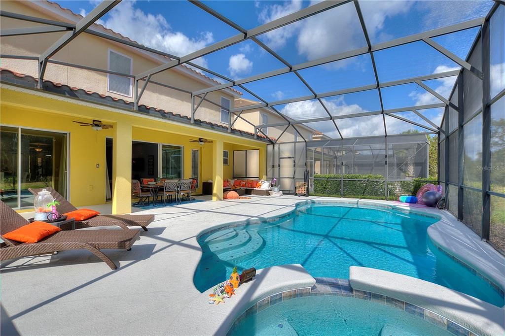 For Sale: $720,000 (10 beds, 8 baths, 4231 Square Feet)