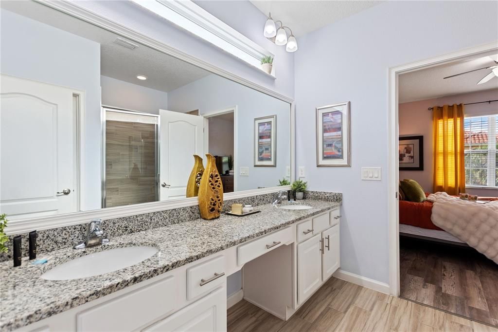 For Sale: $720,000 (10 beds, 8 baths, 4231 Square Feet)