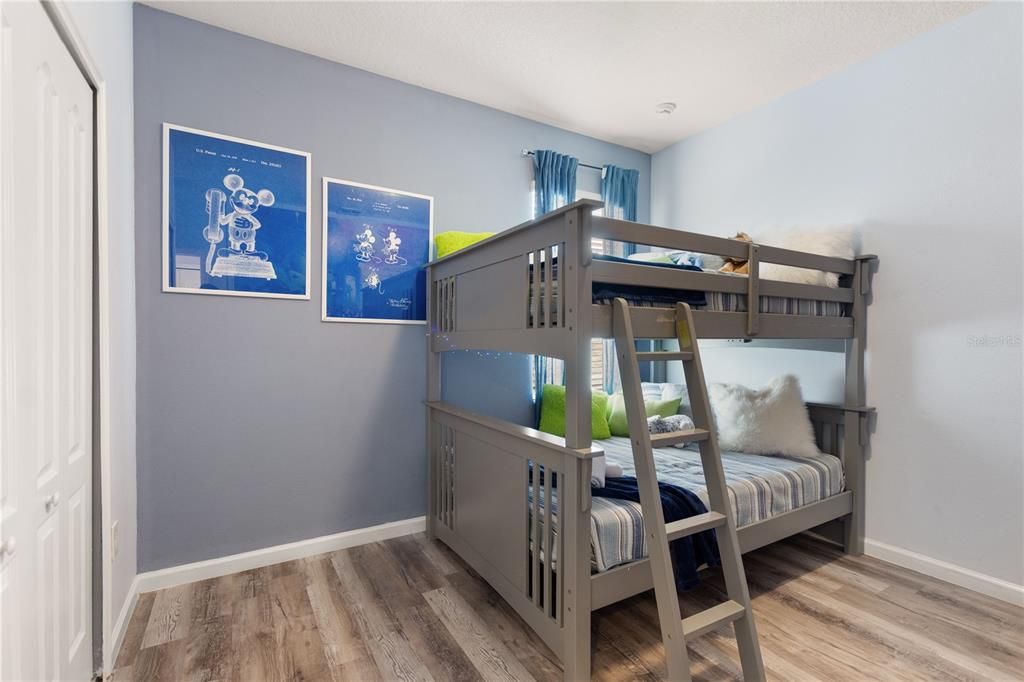 For Sale: $720,000 (10 beds, 8 baths, 4231 Square Feet)