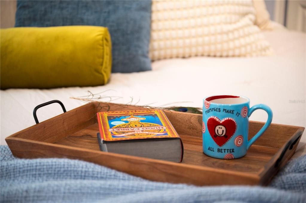 For Sale: $720,000 (10 beds, 8 baths, 4231 Square Feet)