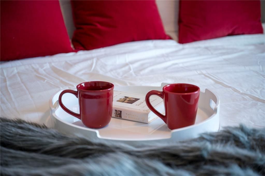 For Sale: $720,000 (10 beds, 8 baths, 4231 Square Feet)