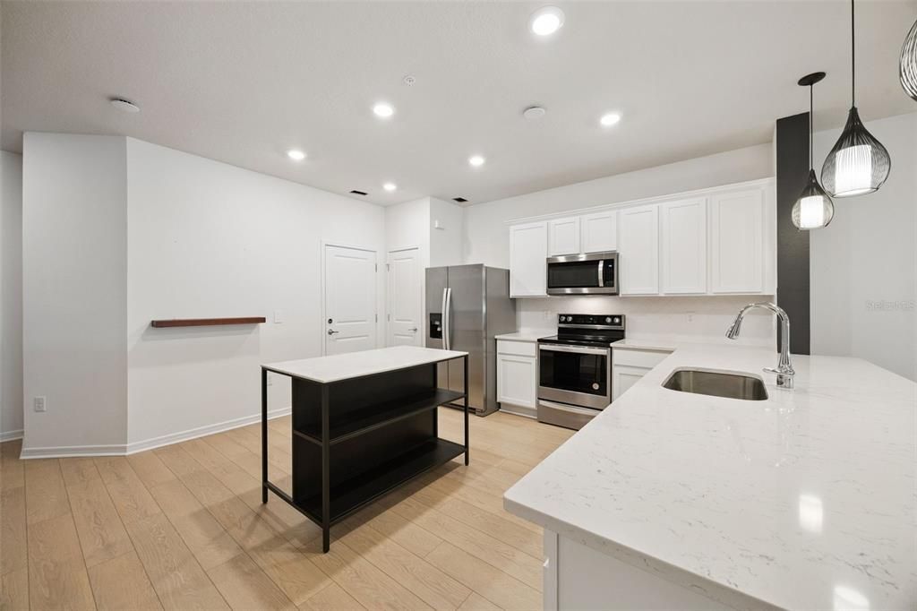 待售: $439,000 (3 贝兹, 2 浴室, 1907 平方英尺)