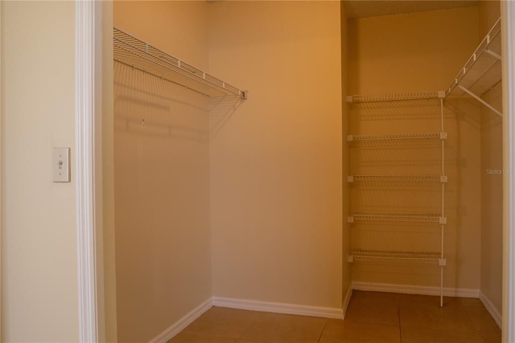 На продажу: $385,000 (4 спален, 2 ванн, 2047 Квадратных фут)