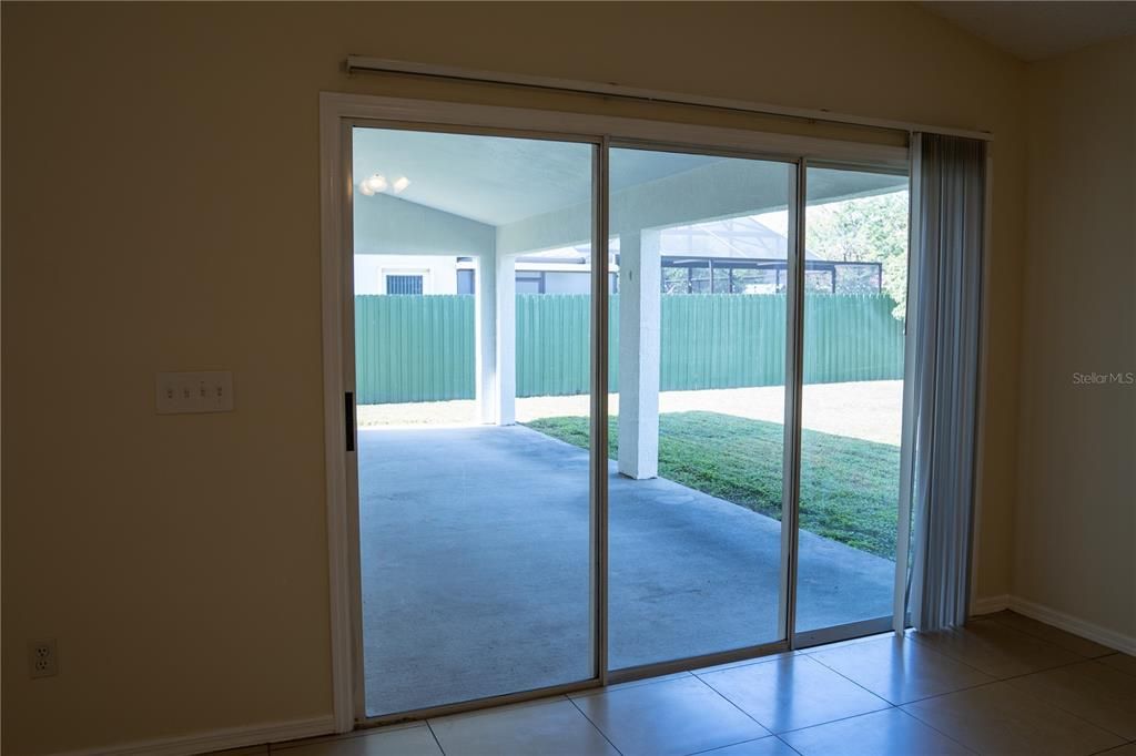 На продажу: $385,000 (4 спален, 2 ванн, 2047 Квадратных фут)