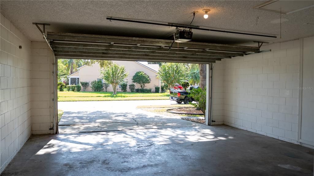 На продажу: $385,000 (4 спален, 2 ванн, 2047 Квадратных фут)