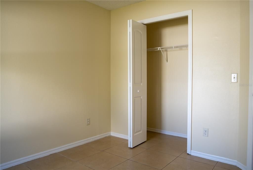 На продажу: $385,000 (4 спален, 2 ванн, 2047 Квадратных фут)