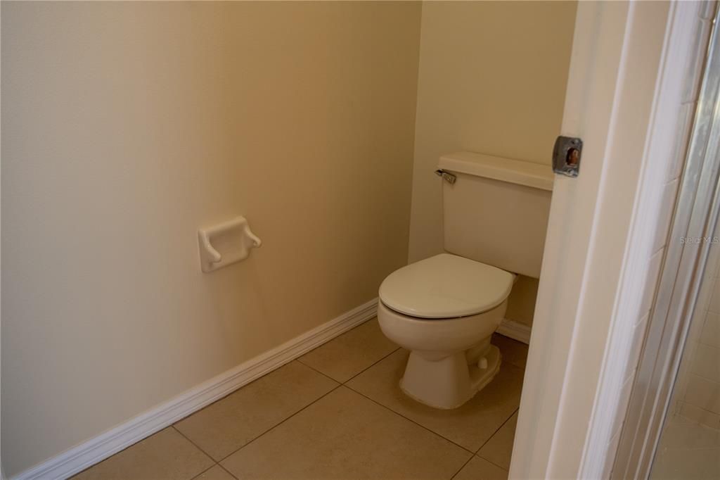 На продажу: $385,000 (4 спален, 2 ванн, 2047 Квадратных фут)