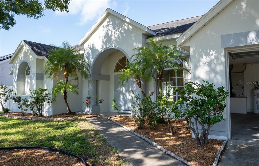 На продажу: $385,000 (4 спален, 2 ванн, 2047 Квадратных фут)