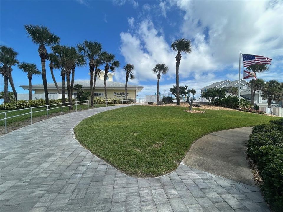 For Sale: $549,000 (3 beds, 2 baths, 1398 Square Feet)