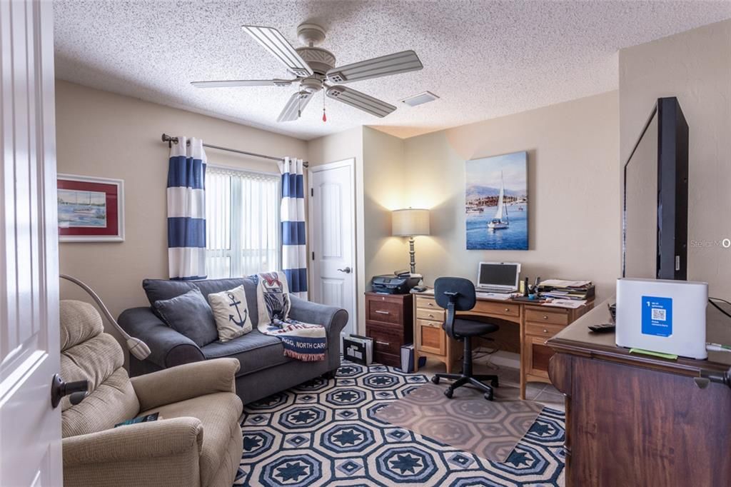 For Sale: $549,000 (3 beds, 2 baths, 1398 Square Feet)