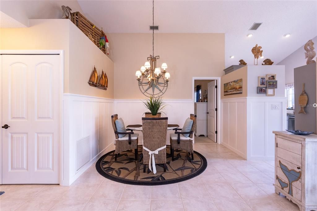 For Sale: $549,000 (3 beds, 2 baths, 1398 Square Feet)