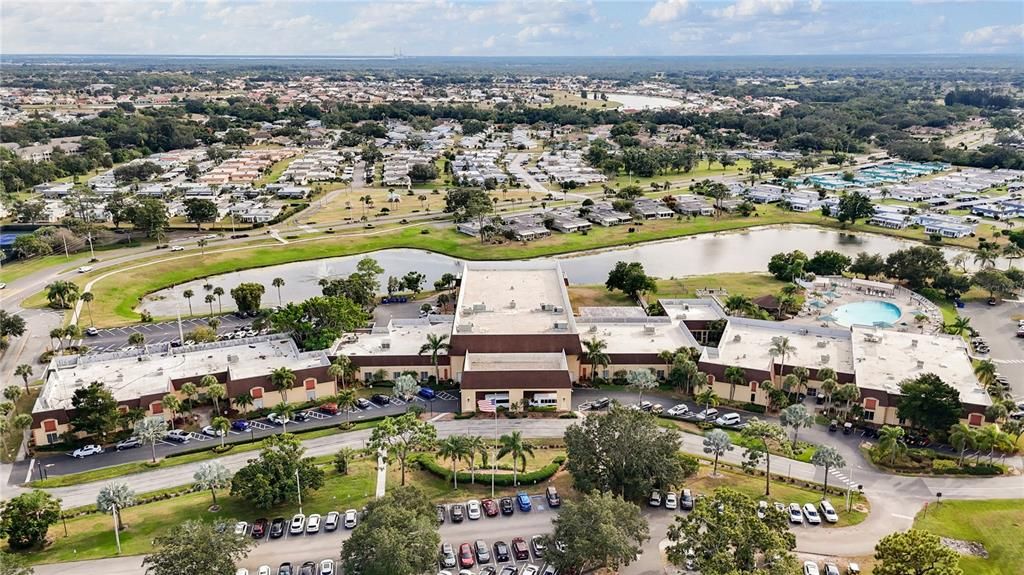 Active With Contract: $1,600 (2 beds, 2 baths, 984 Square Feet)