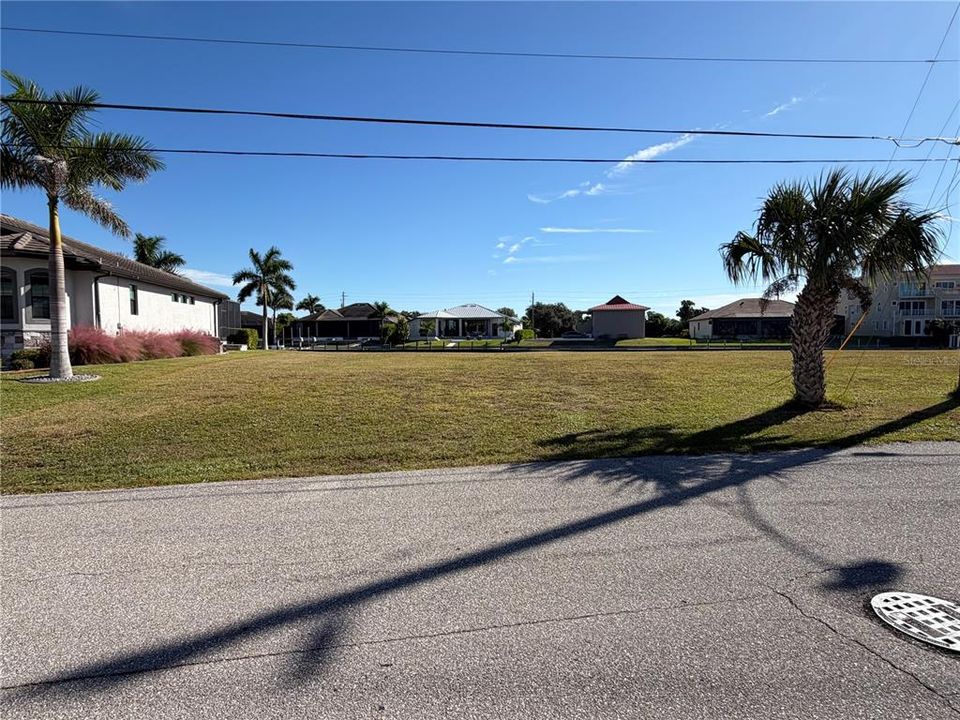 For Sale: $299,000 (0.22 acres)