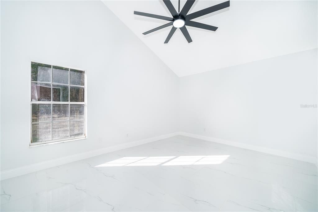 待售: $595,000 (4 贝兹, 2 浴室, 2315 平方英尺)