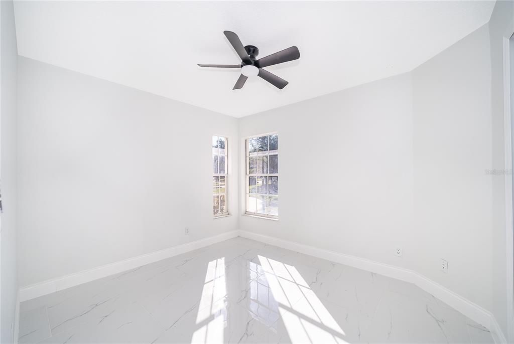 待售: $595,000 (4 贝兹, 2 浴室, 2315 平方英尺)