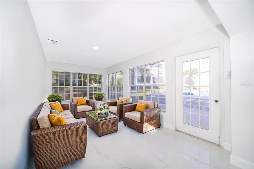 待售: $595,000 (4 贝兹, 2 浴室, 2315 平方英尺)